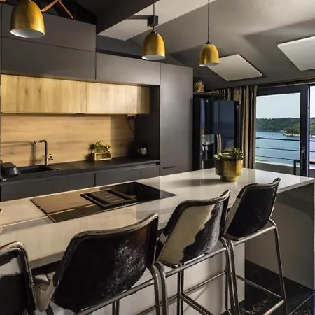 Shanti Apartment