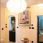 Shanti Apartment *