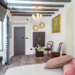 Shanti Apartman *